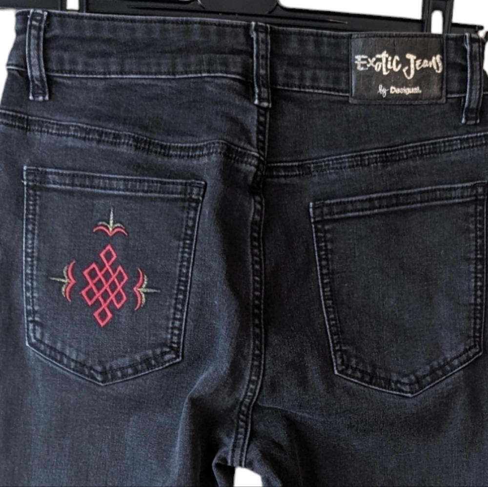 Desigual exotic jeans black womens size 28,  embroidered cuffs and back pocket